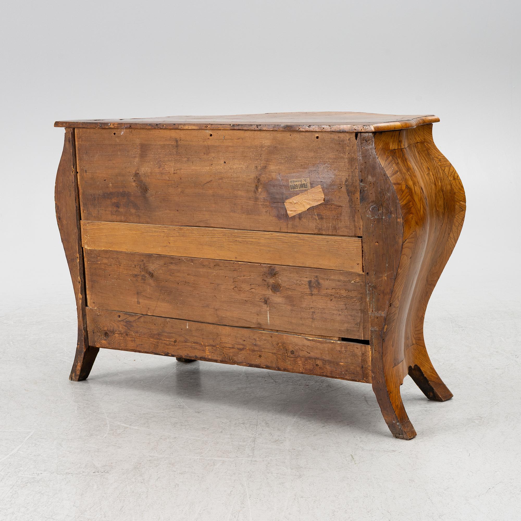 Byrå, rokoko, 1700-talets andra hälft.