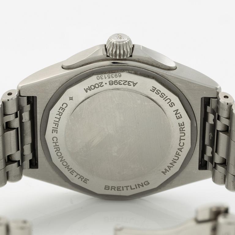 Breitling, Chronomat Automatic GMT 40, wristwatch, 40 mm.