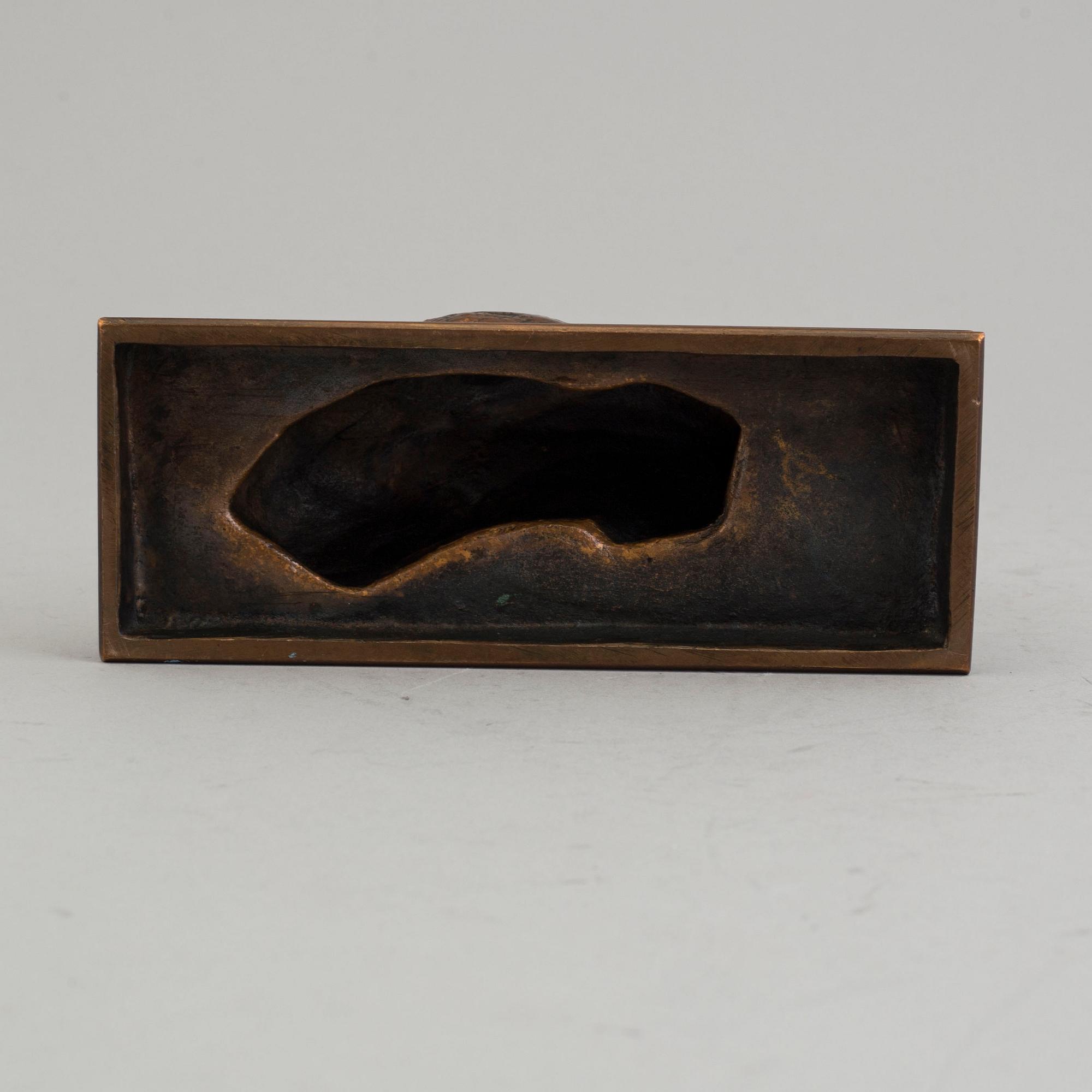 A circa 1900 bronze sculpture after Antoine-Louis Bayre.