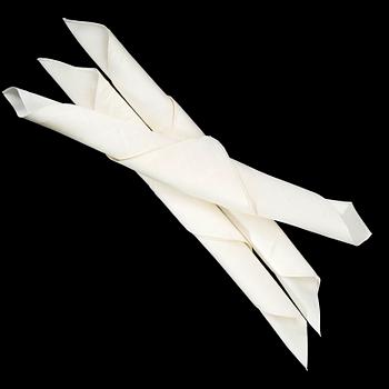 INGRID DESSAU, as Nobel tablecloth and 12 napkins.