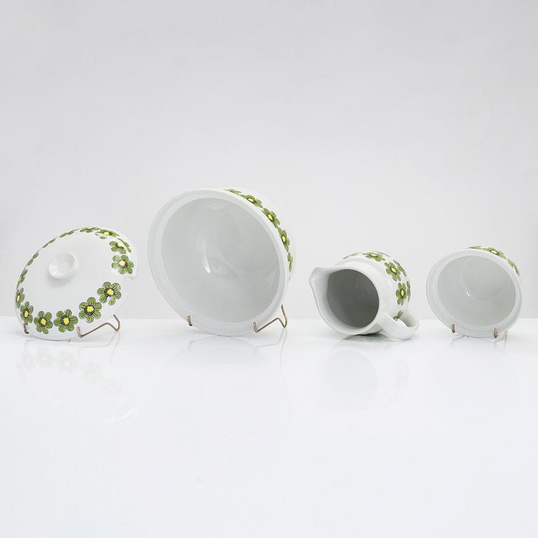 Esteri Tomula, A 19-piece porcelain "Primavera' tableware set. 1960's, Arabia, Finland.