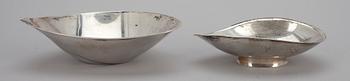 SKÅLAR, 2 st, silver, Tapio Wirkkala, Tavastehus 1963 och 1965. Ca 170 g.
