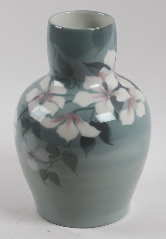 VAS, porslin, jugend, Nils Emil Lundström, Rörstrand.  1900-talets början.