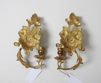 APPLIQUER, två par, Louis XVI-stil, mässing resp rokokostil.