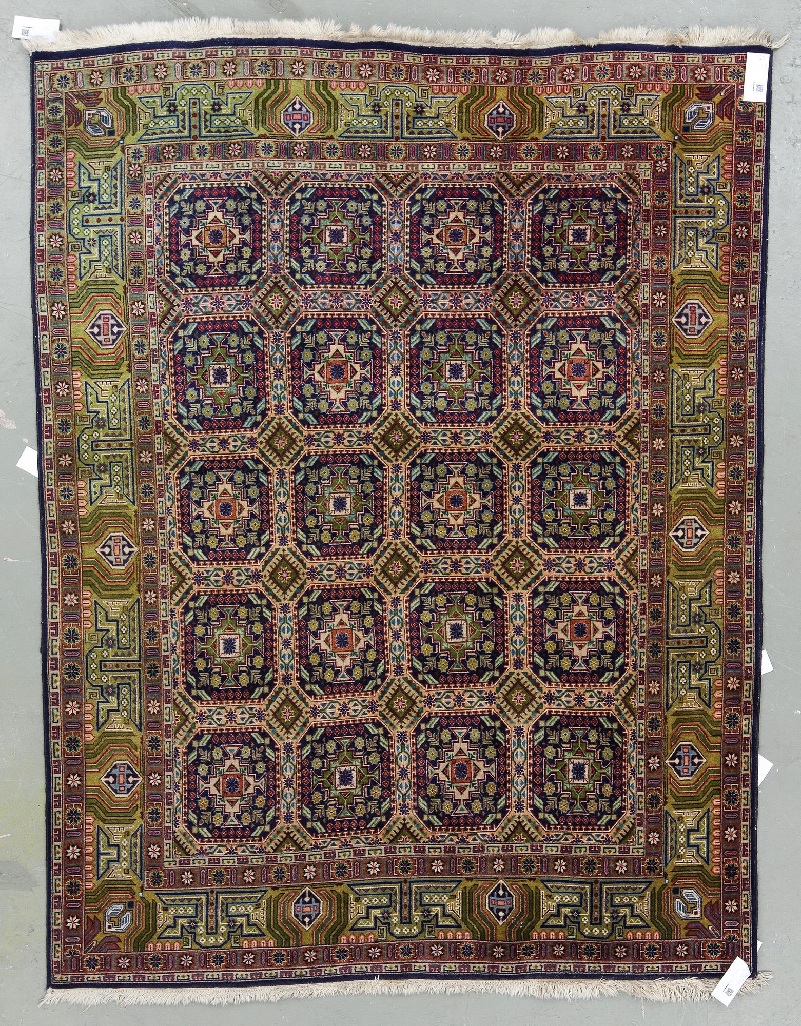 MATTA, orientalisk. Ca 190x144 cm.