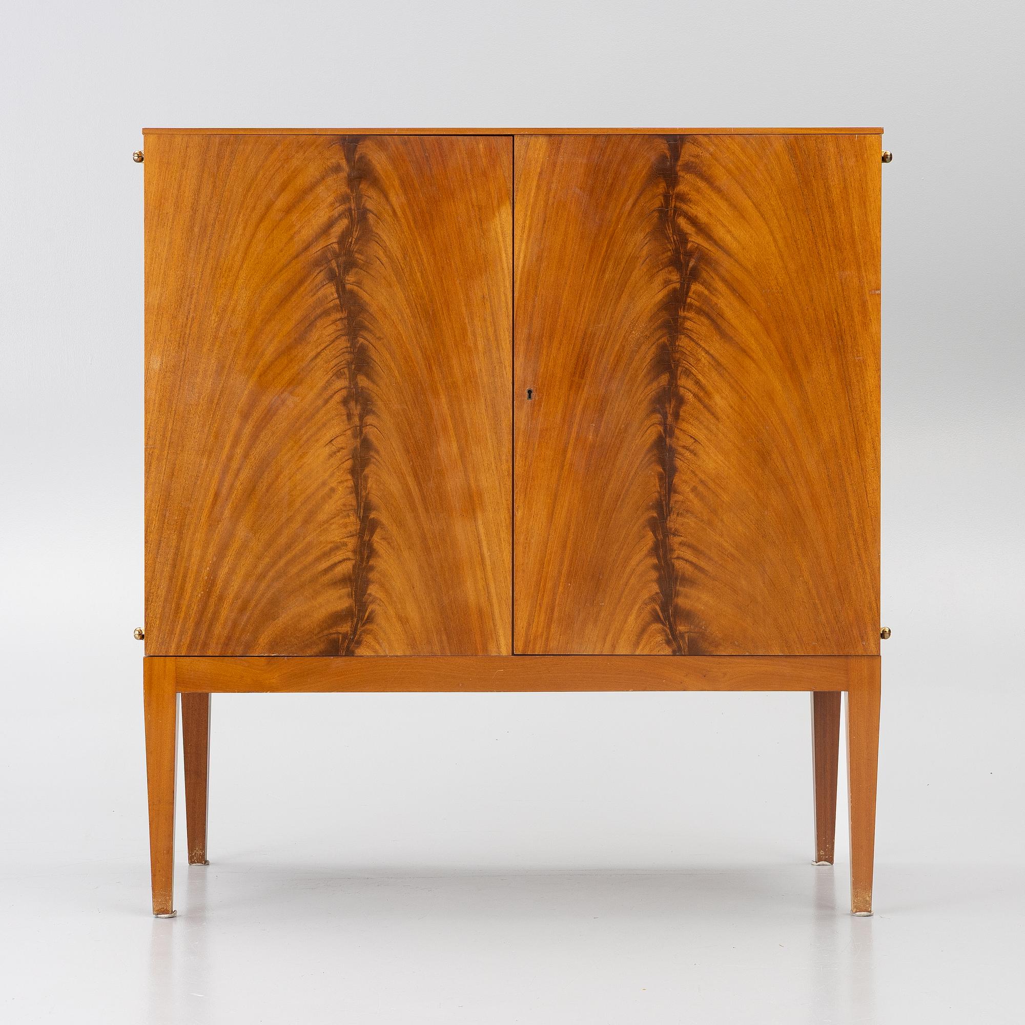 Josef Frank, Cabinet, “Skjortskåpet”, model 792, Firma Svenskt Tenn, second half of the 20th century.