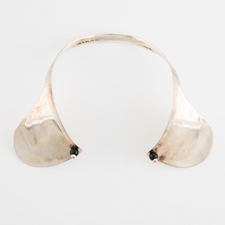 Anna-Stina Åberg, collier/halskrage, sterlingsilver, 1980-tal.