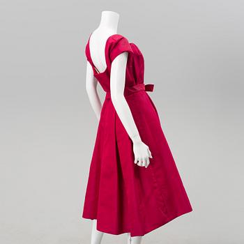 A dress from NK:s Franska Damskrädderi, circa 1950.