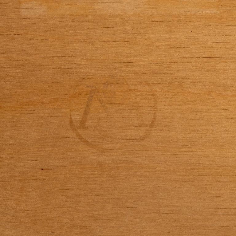 A 1930's table, Sweden. Sold at Ferdinand Lundqvist in Gothenburg.