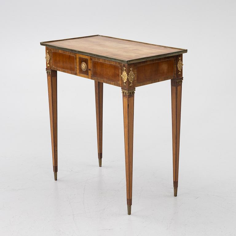 Ladies’ work table, Gustavian, in the manner of Ander Lundelius, late 18th century.