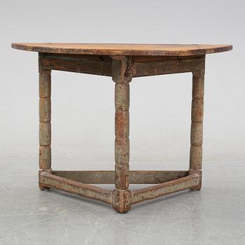 A swedish 19th century table.