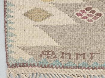 CARPET. "Tånga, ljus". 236 x 175,5 cm. Gobelängteknik (tapestry weave). Signed AB MMF BN.