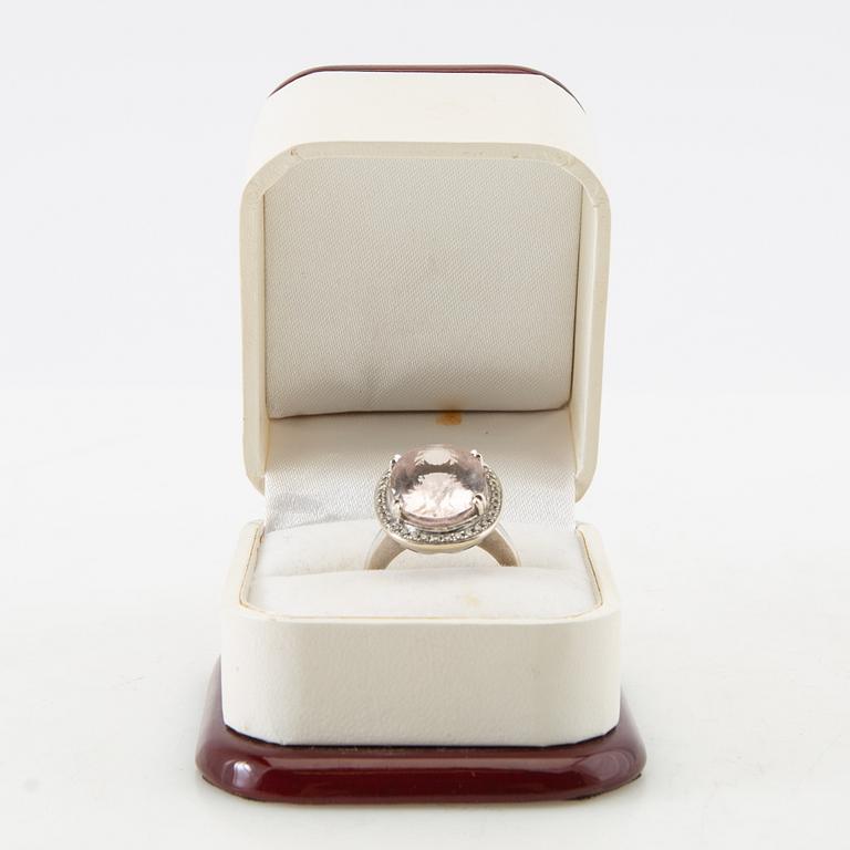 Ring, 14K white gold, morganite and diamonds.