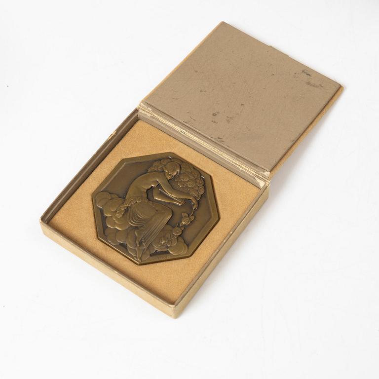 Art Déco, Pierre Turin, medal, bronze, France 1925. From the World Exhibition in Paris 1925.