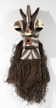 MASK, Afrika, 1900-tal.