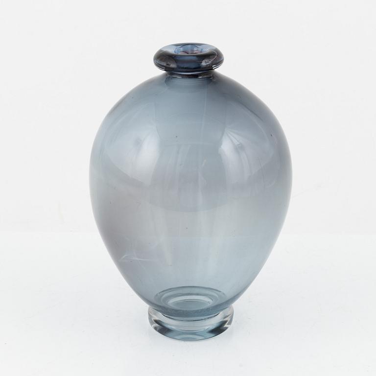 Nils Landberg, a glass vase, Orrefors, Sweden 1950s.