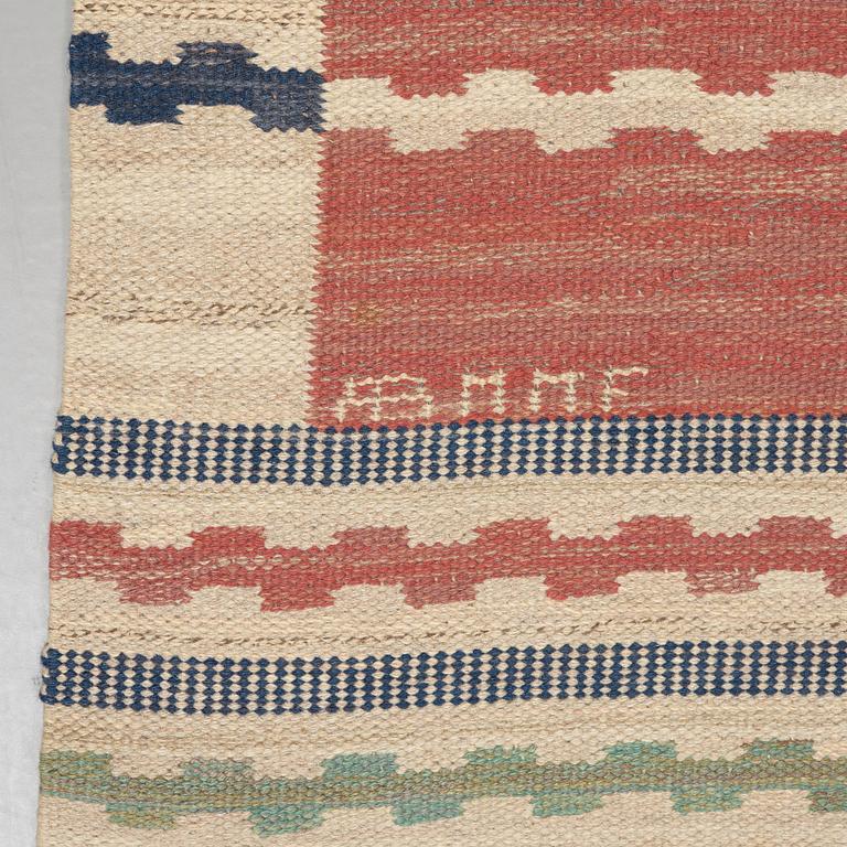 Märta Måås-Fjetterström, A CARPET. "Vita Rutmattan". Flat weave. 362,5 x 221  cm. Signed AB MMF.