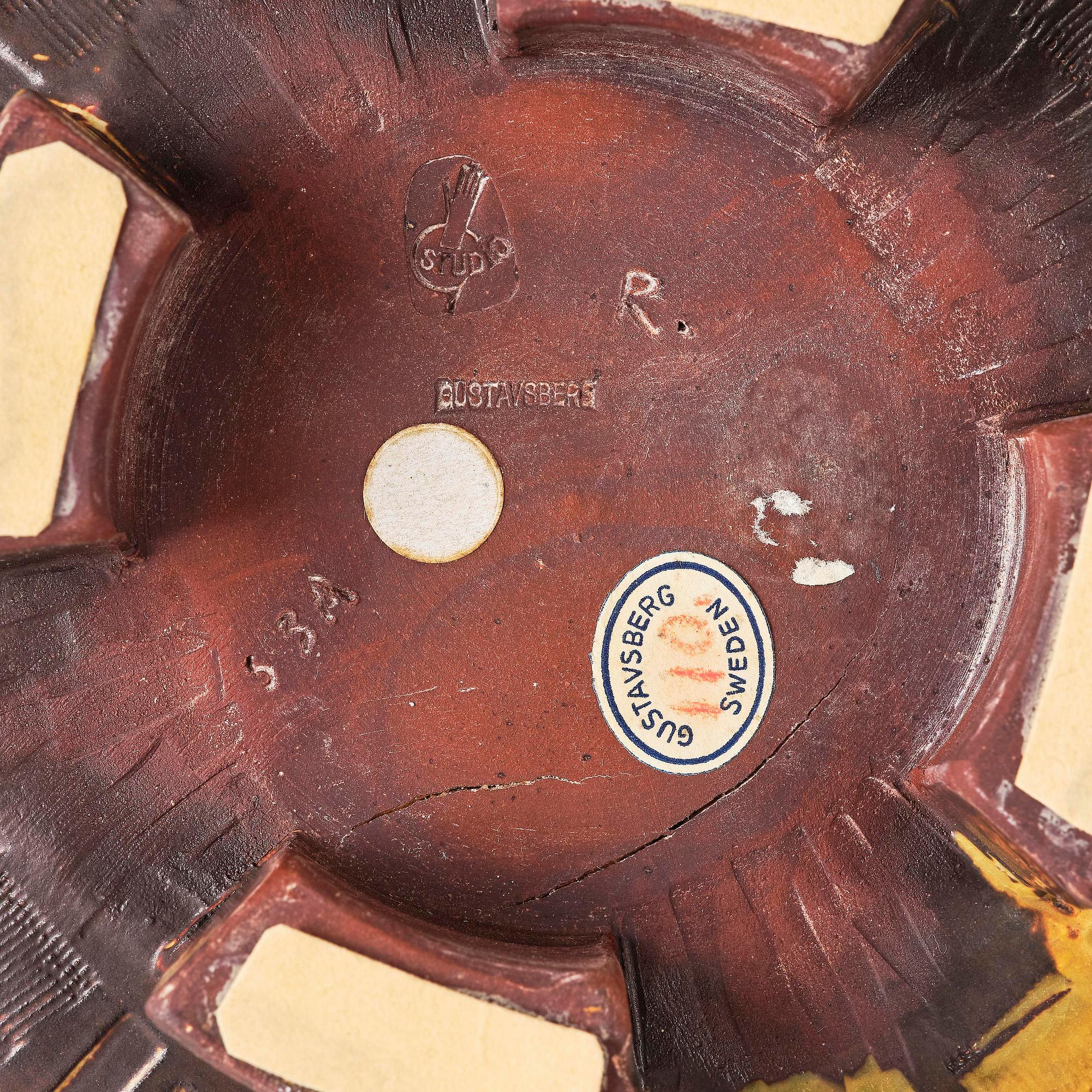 Wilhelm Kåge, a "Farsta" stoneware bowl, Gustavsberg Studio 1948.