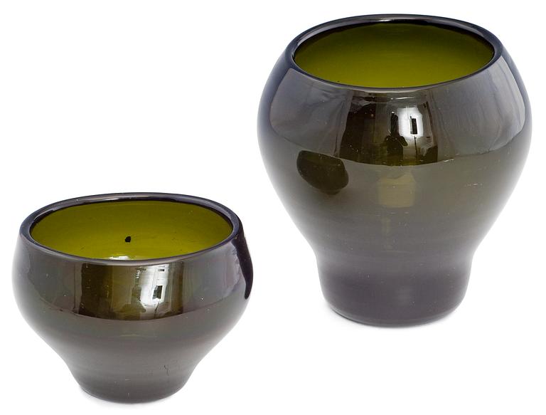 Kaj Franck, A SET OF TWO VASES,