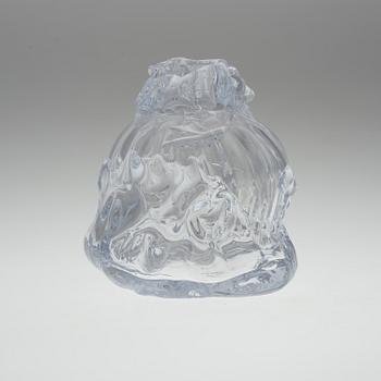 FREDRIK NIELSEN, a glass skulpture, signed and dated -06.