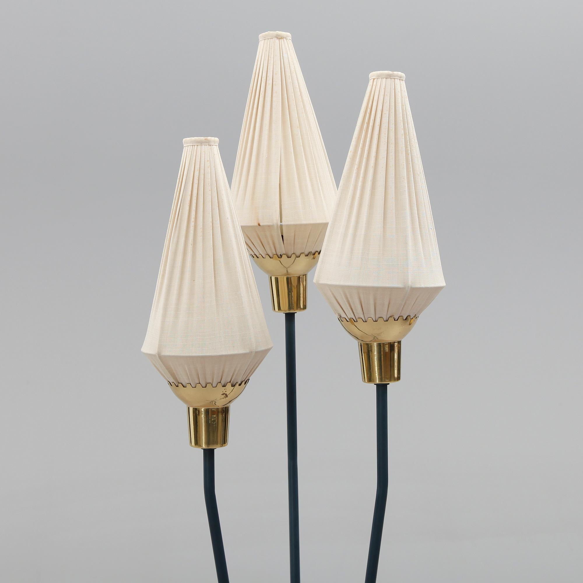 GOLVLAMPA, 1900-talets mitt.