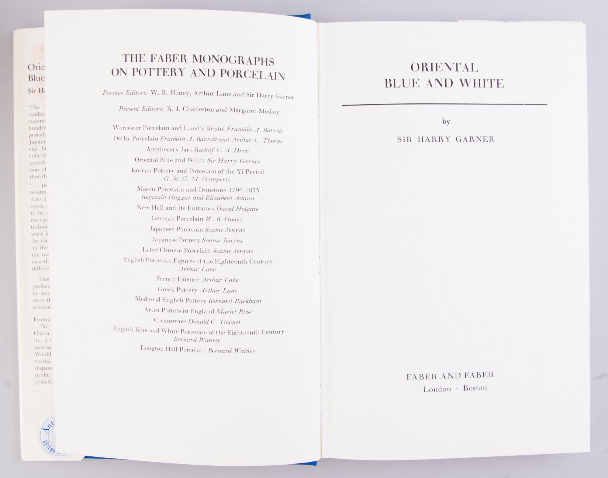 BÖCKER 10 ST, Kinesisk porslin och konsthantverk.