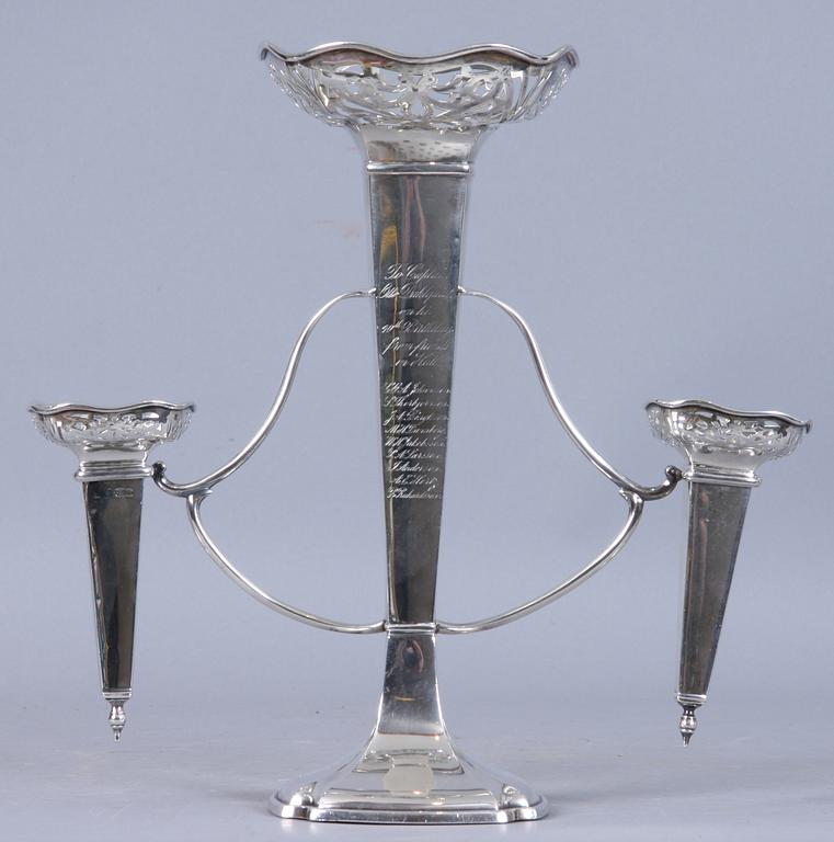 VAS, silver, Robert F. Mosely, Sheffield, England, 1915.