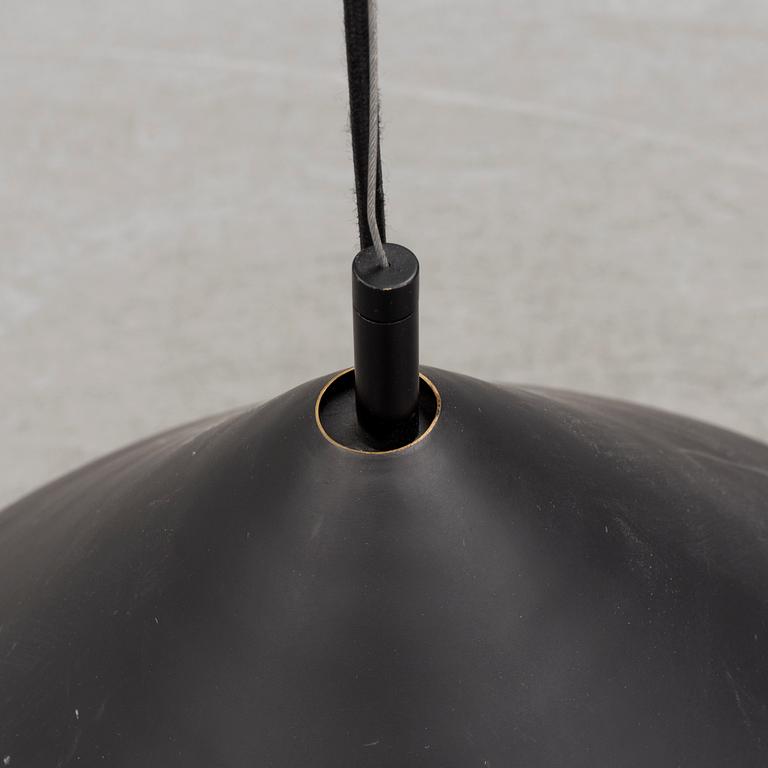 TOM DIXON, a 'Beat Stout Black' pendant ceiling light.