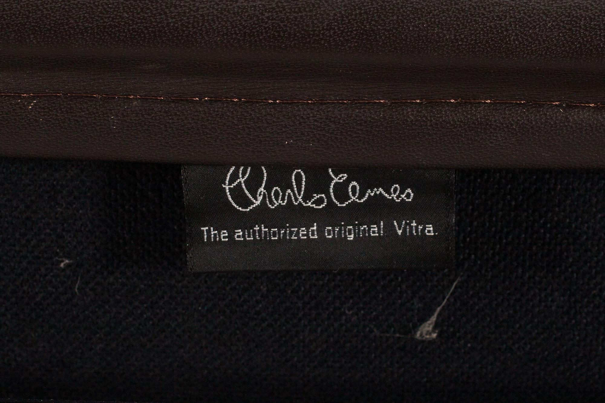 SKRIVBORDSSTOL, "Softpad/EA 217", Charles & Ray Eames, Vitra.