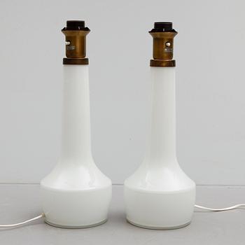 BORDSLAMPOR, 1 par, glas, 1900-talets andra hälft.