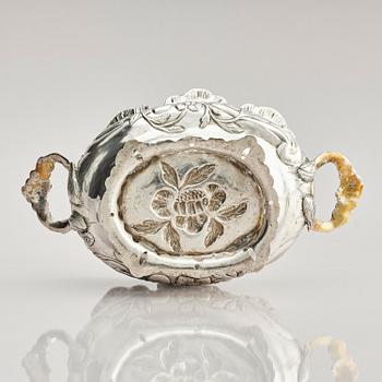 A Prussian 18th century parcel-gilt silver monteith bowl, mark of Gottfried Nöffel (Neffel), Königsberg, Prussia 1771.