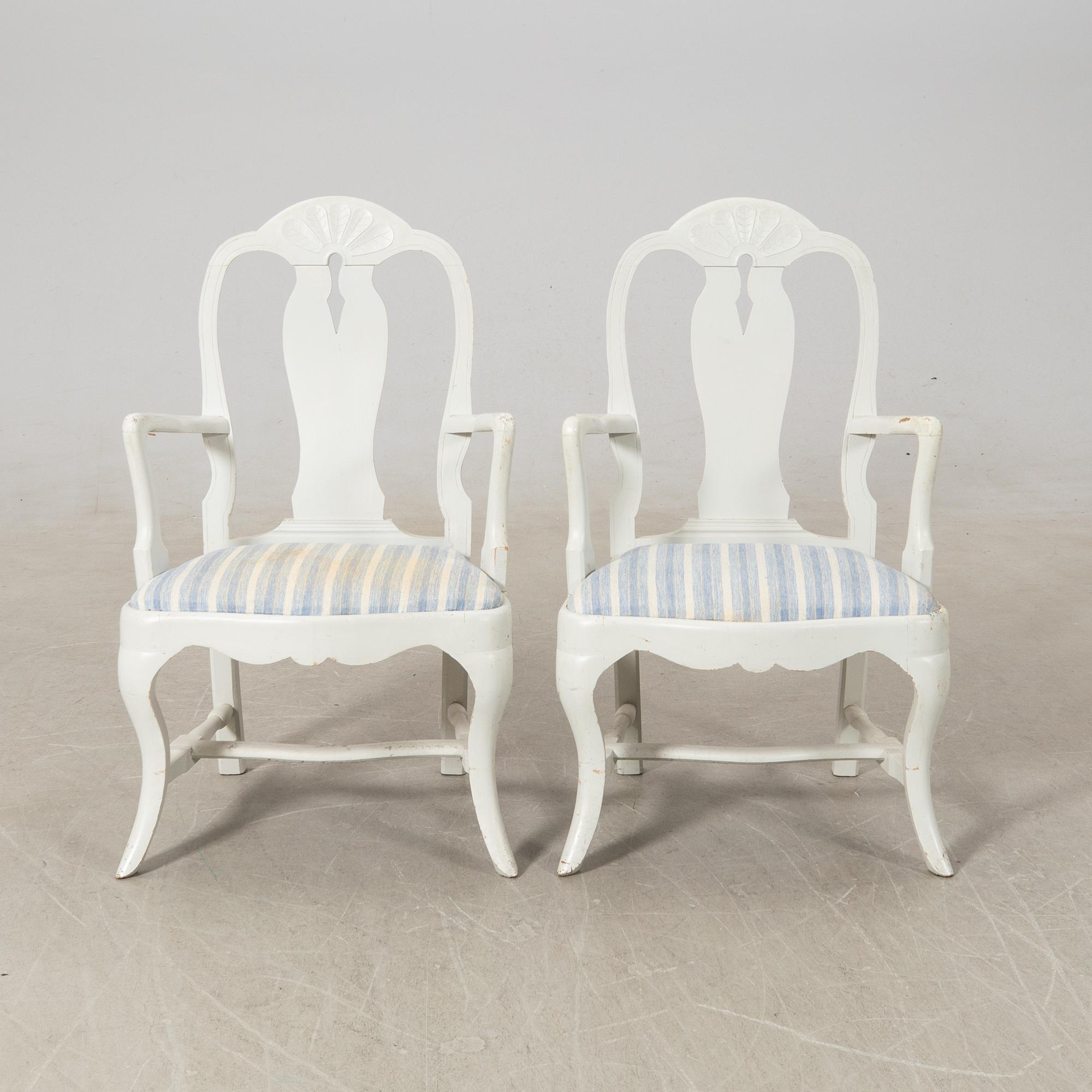 Karmstolar ett par Rokoko-stil 1900taöets första del.