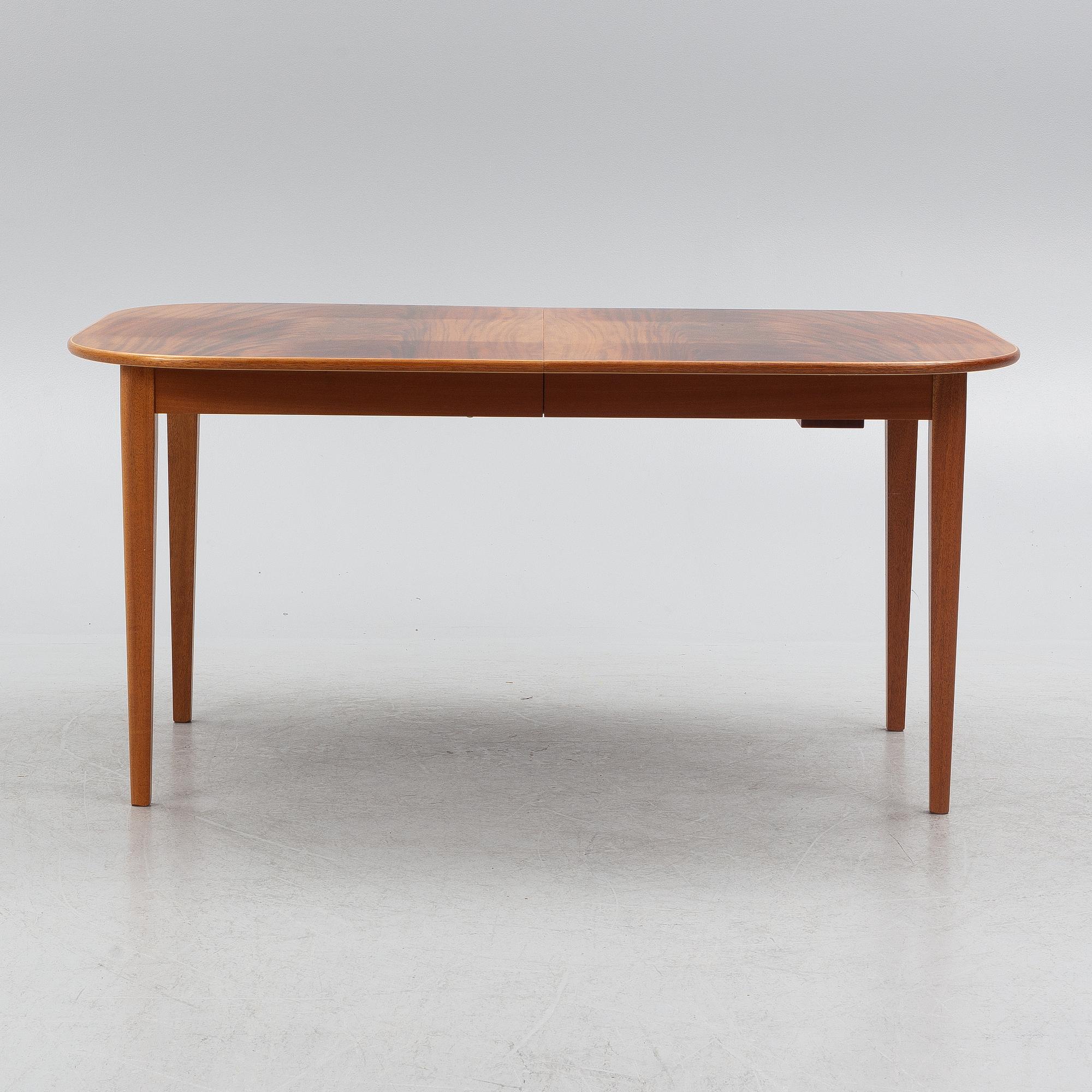 Josef Frank, matbord, modell 947, Firma Svenskt Tenn, efter 1985.