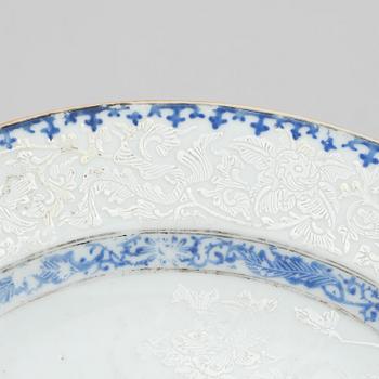 Tallrik, porslin, Kina, Qingdynastin, Yongzheng (1722-35).