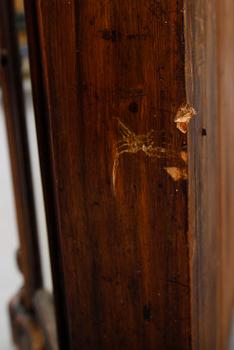 SPEGELSKÄNK, England, 1800-talets andra hälft.