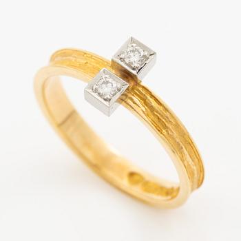 Lapponia, ring 18K with round brilliant-cut diamonds, Finland 1978.