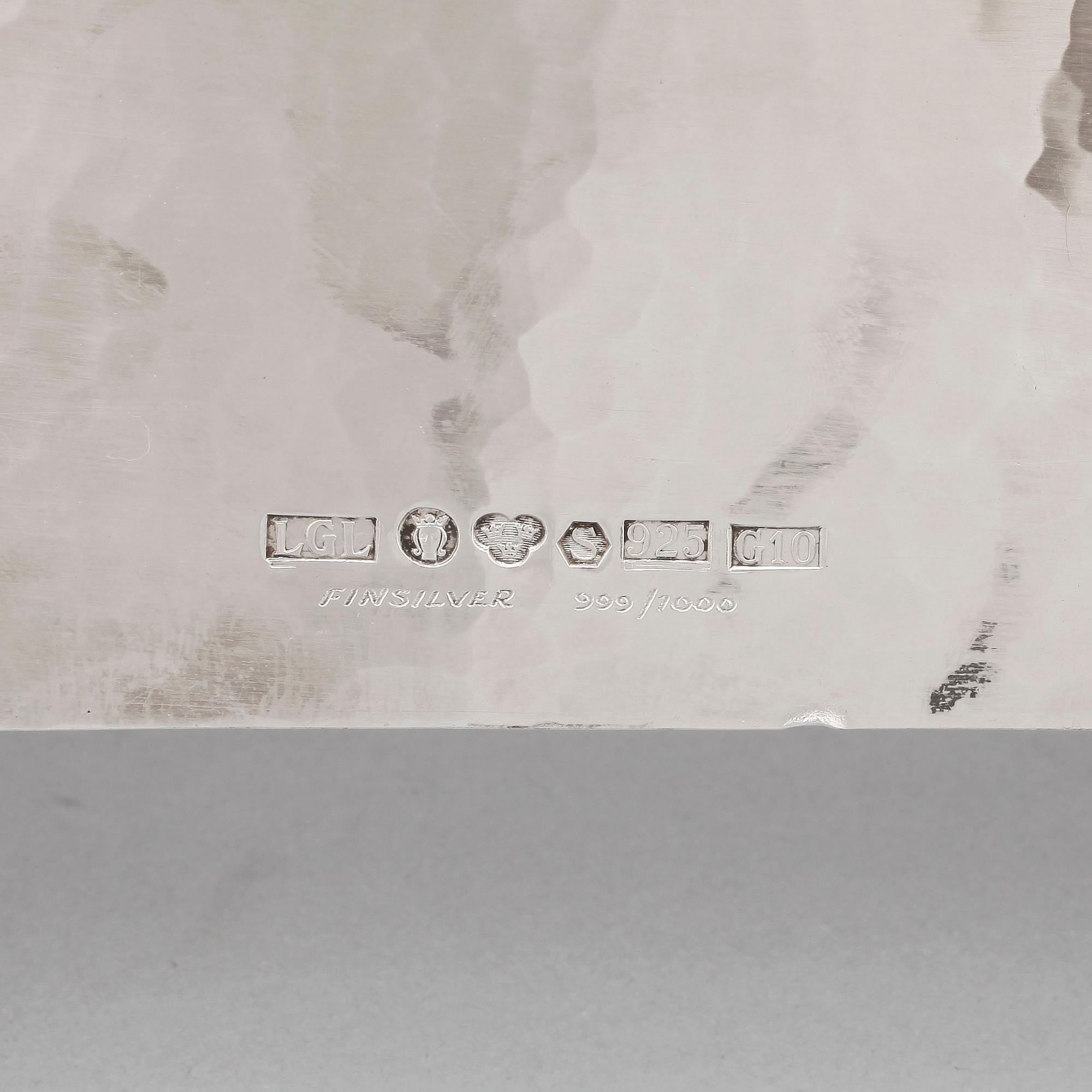 SKÅLFAT, silver, Laver-Carlsson, Guld & Silversmide AB, Stockholm, 1981. Vikt ca 6,3 kg.