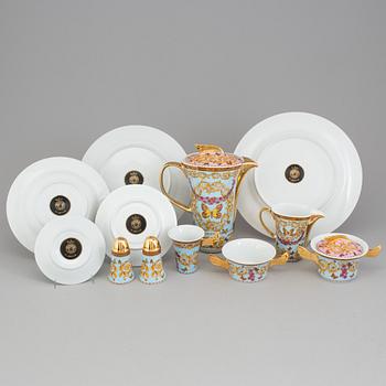30 parts of the table set "Le Jardin de Versace" by Versace for Rosenthal.