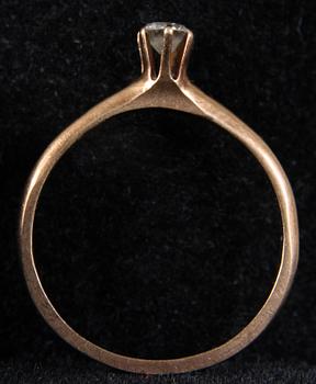 RINGAR, 2 st, 18K resp 14K guld, bl a briljant.