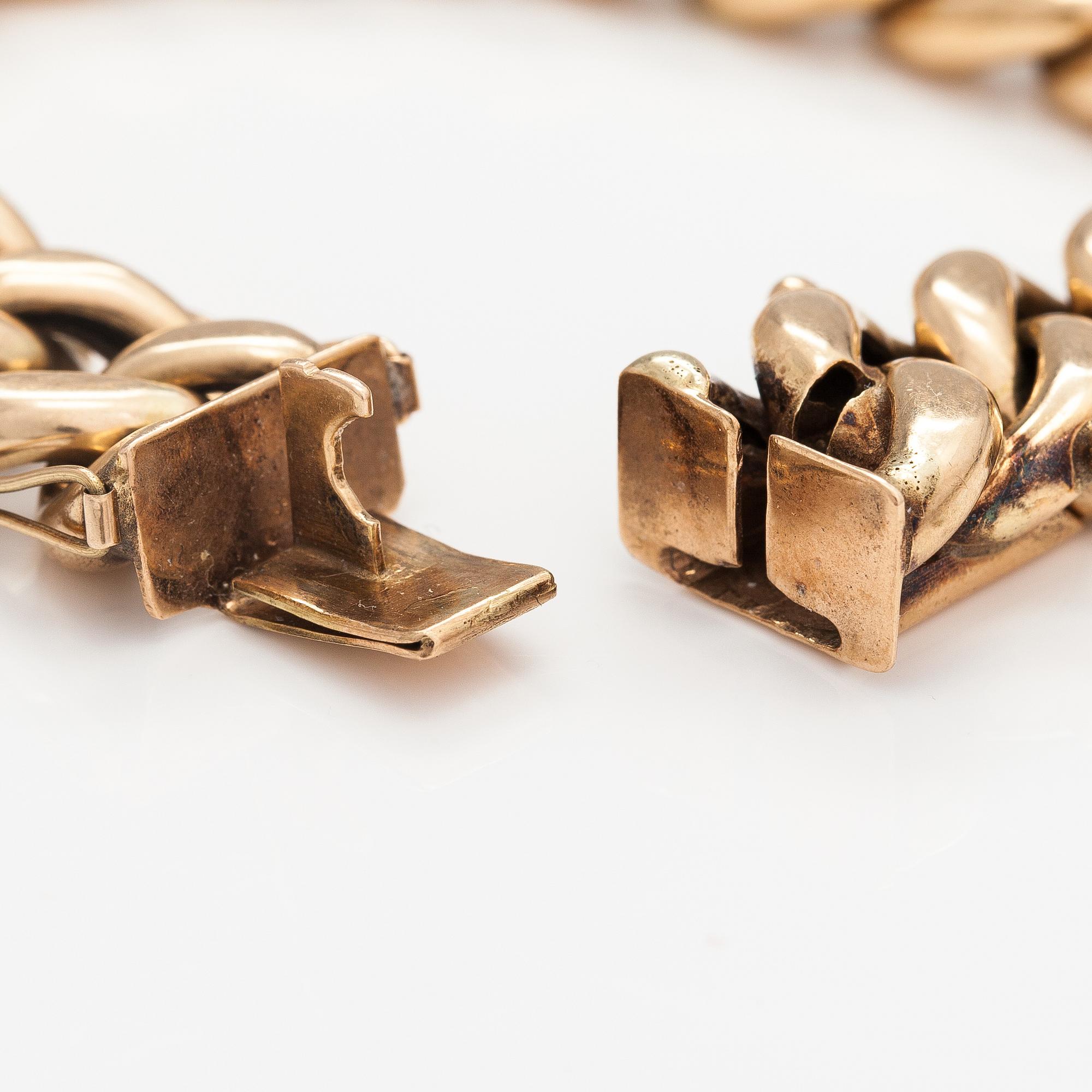 A 14K gold bracelet. Ky Kari Rosti, Helsinki 1991.