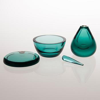 Göran Hongell, GÖRAN HONGELL, A 1940s 4-piece 'Azurra' glass toilet set, all signed GH 6124 - Karhula. Design year 1939.