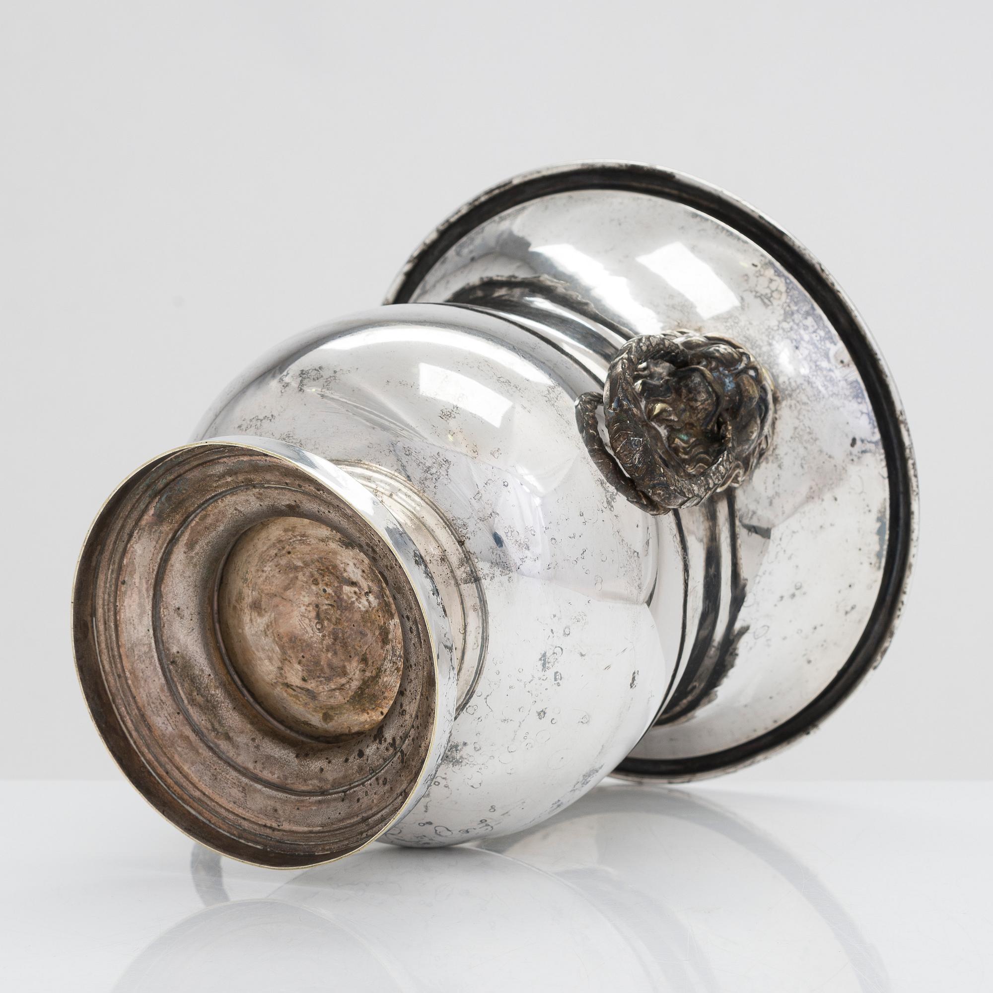 An early 19th century champagne cooler bucket.