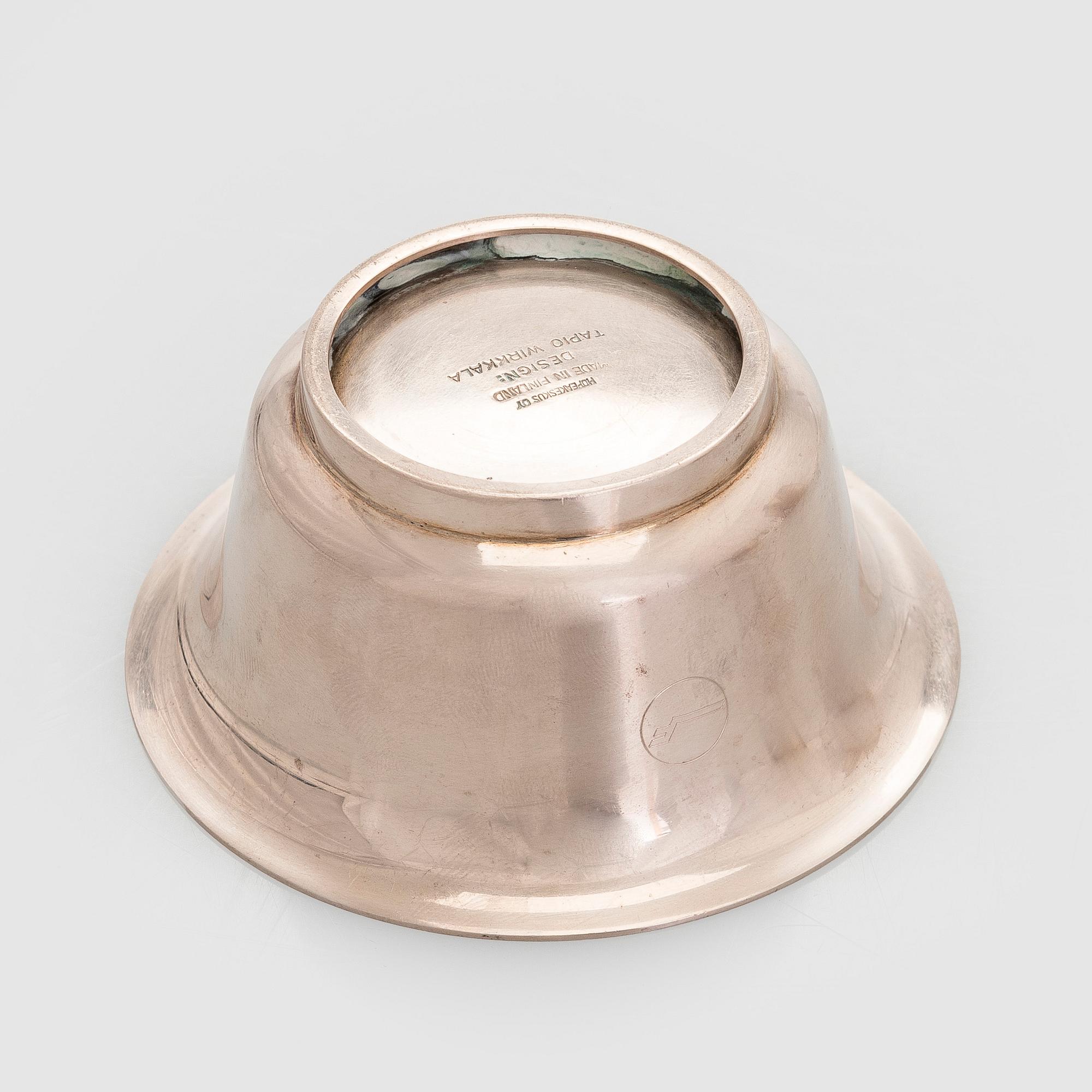 Tapio Wirkkala, A 3-piece serving ware "Cumulus" made to order for Finnair, Kultakeskus (Hopeakeskus). Designed in 1968.