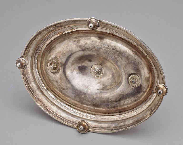 SKRIVSTÄLL, silver, troligen Polen/Ryssland, 1800-talets slut. Tot vikt ca 380g.