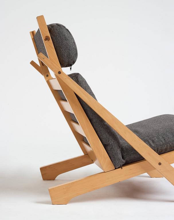 Hans J. Wegner, Hans J Wegner, a pair of "CH-03" easy chairs for Carl Hansen & Søn, Denmark, 1960-70's.