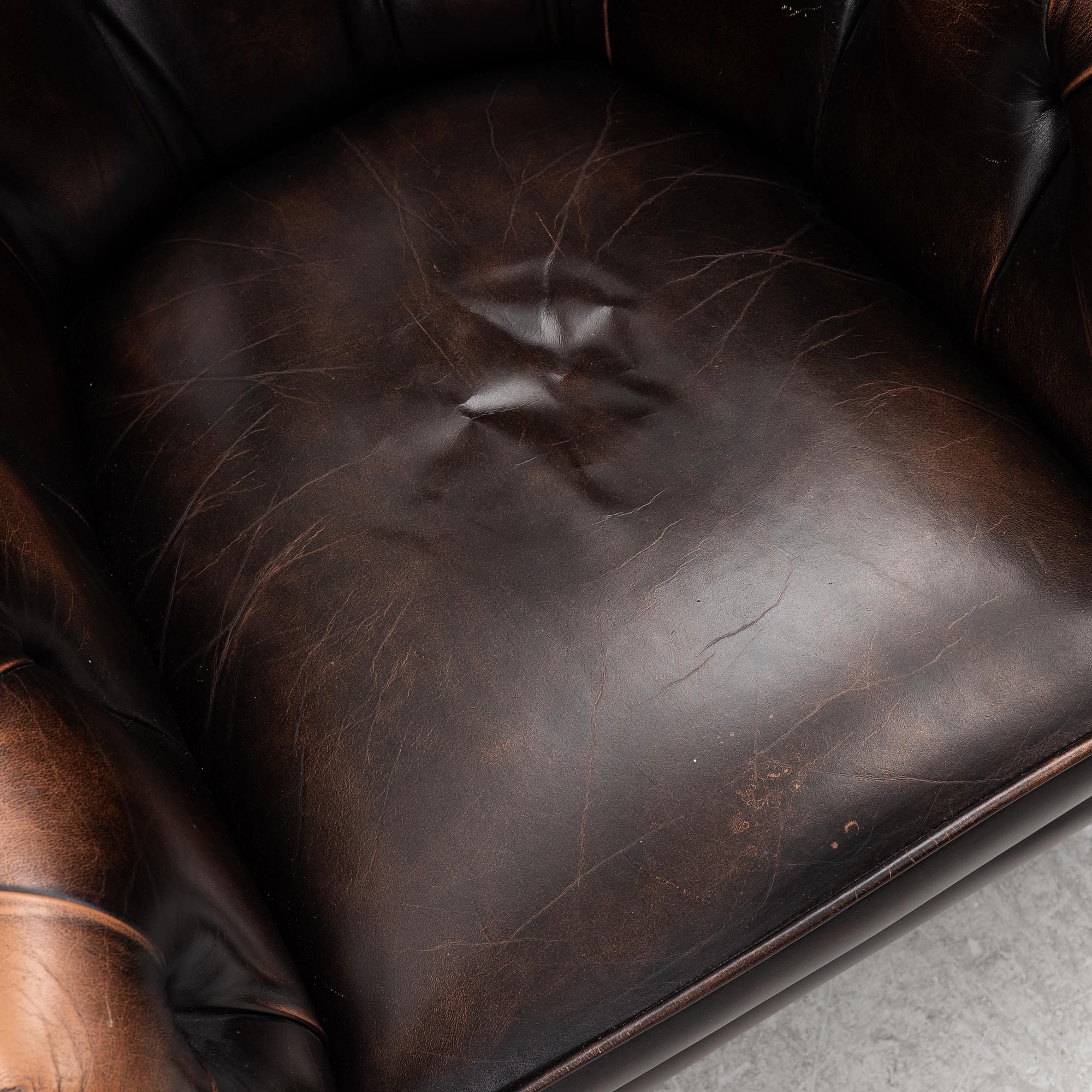 Armchairs, a pair, purchased from Georg Hensher, second half of the 20th century.
