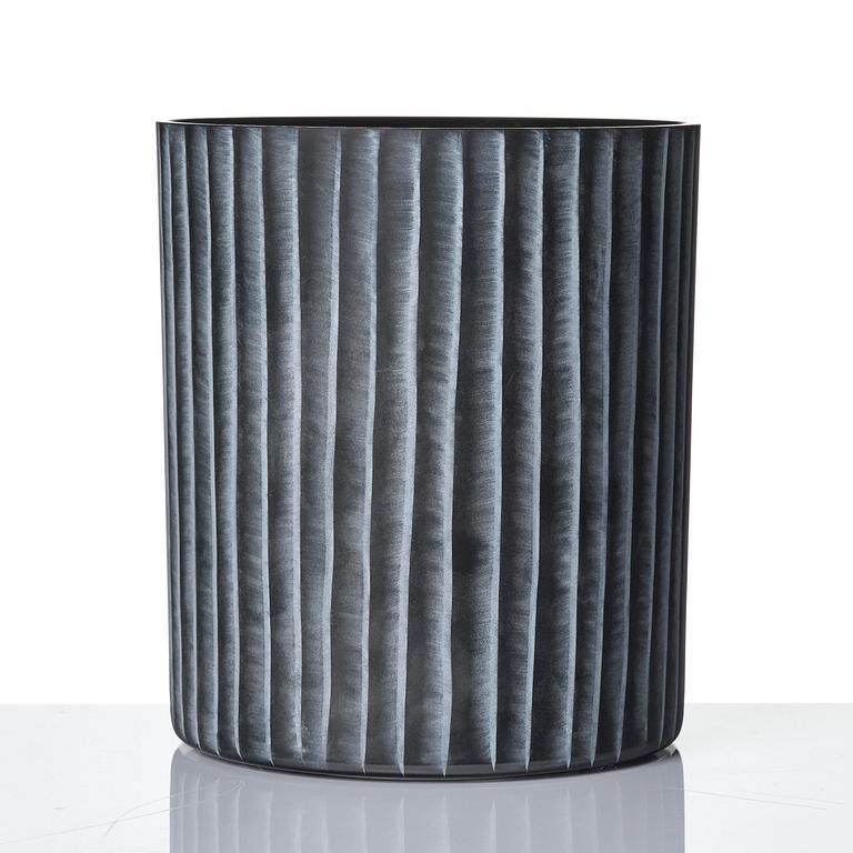 Ingegerd Råman, "Caracalla", a glass vase, Orrefors 2004, limited edition 14-200.