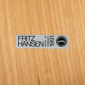 Arne Jacobsen, stolar, 6 st, "Sjuan", Fritz Hansen, Danmark, daterade 1991.