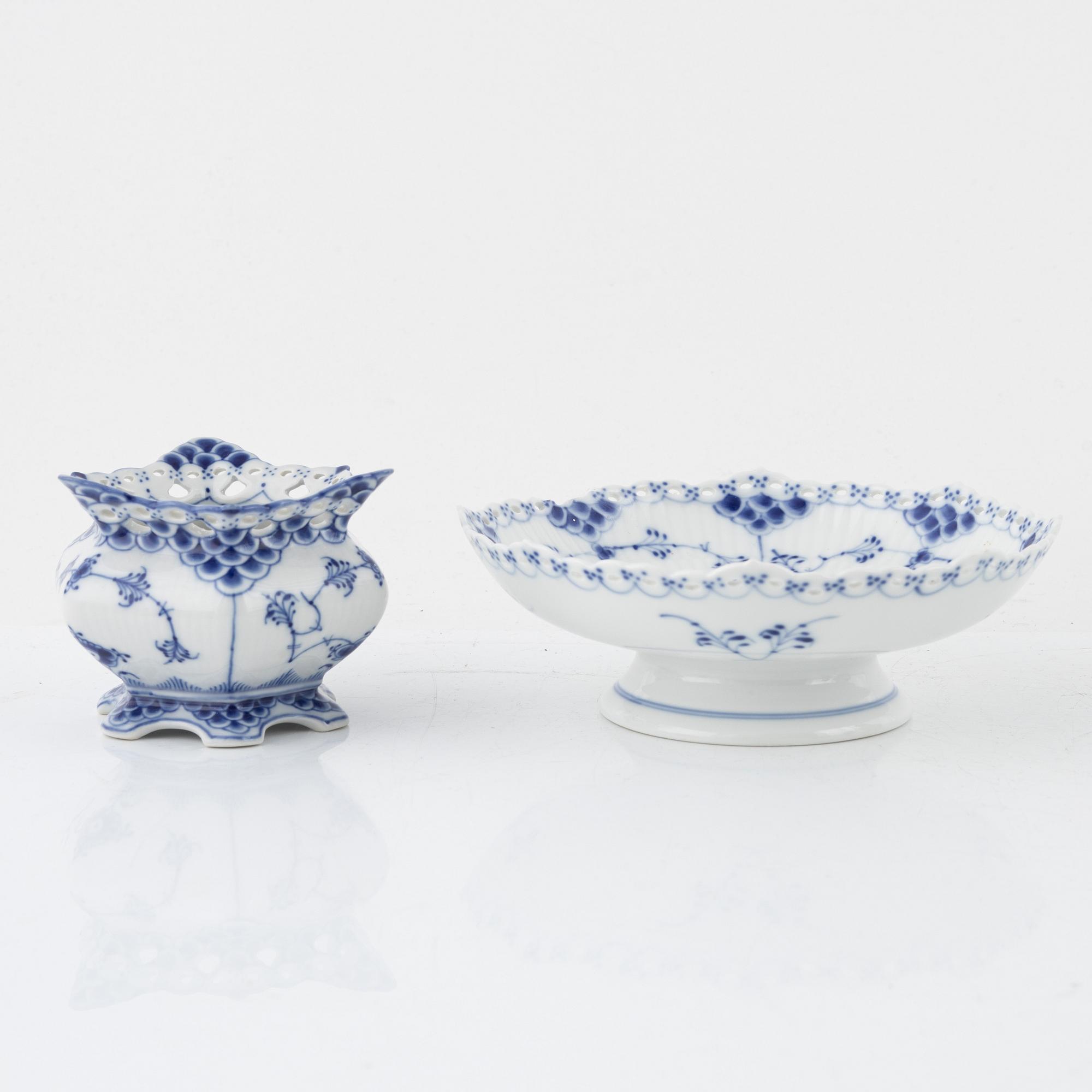 A 35-piece porcelain coffee service, "Musselmalet", mostly full lace, Royal Copenhagen, Denmark.