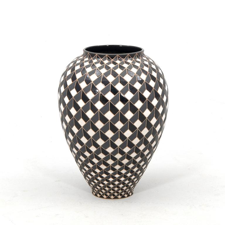 Bente Brosböl Hansen, golvurna signerad.